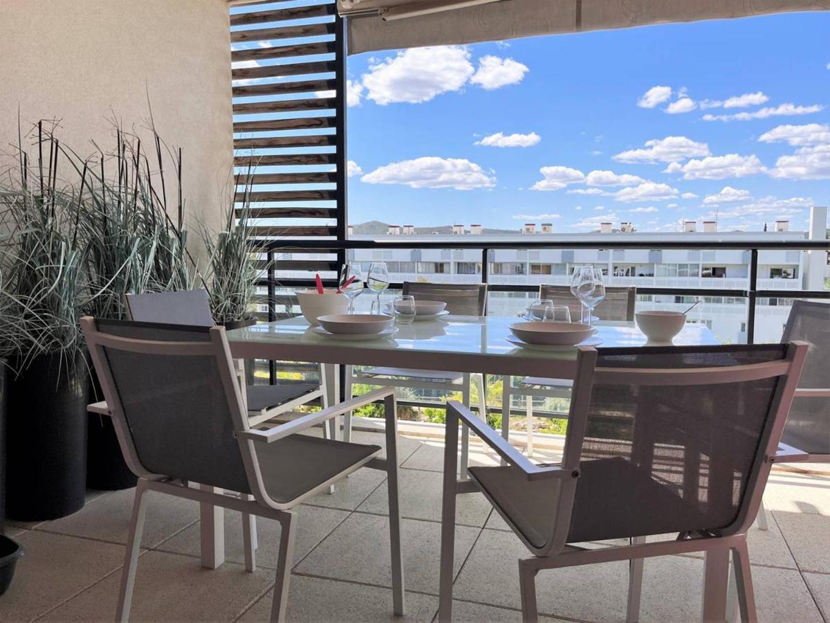 Charmant T2 Climatise Avec Grande Terrasse, Piscine Et Parking Privatif, Proche Plage Et Commerces. - Fr-1-251-441 Le Lavandou Esterno foto